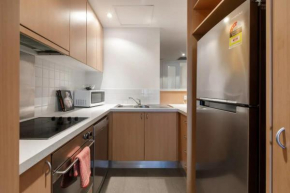 Two Bedroom Treasure on William - Sleeps 4